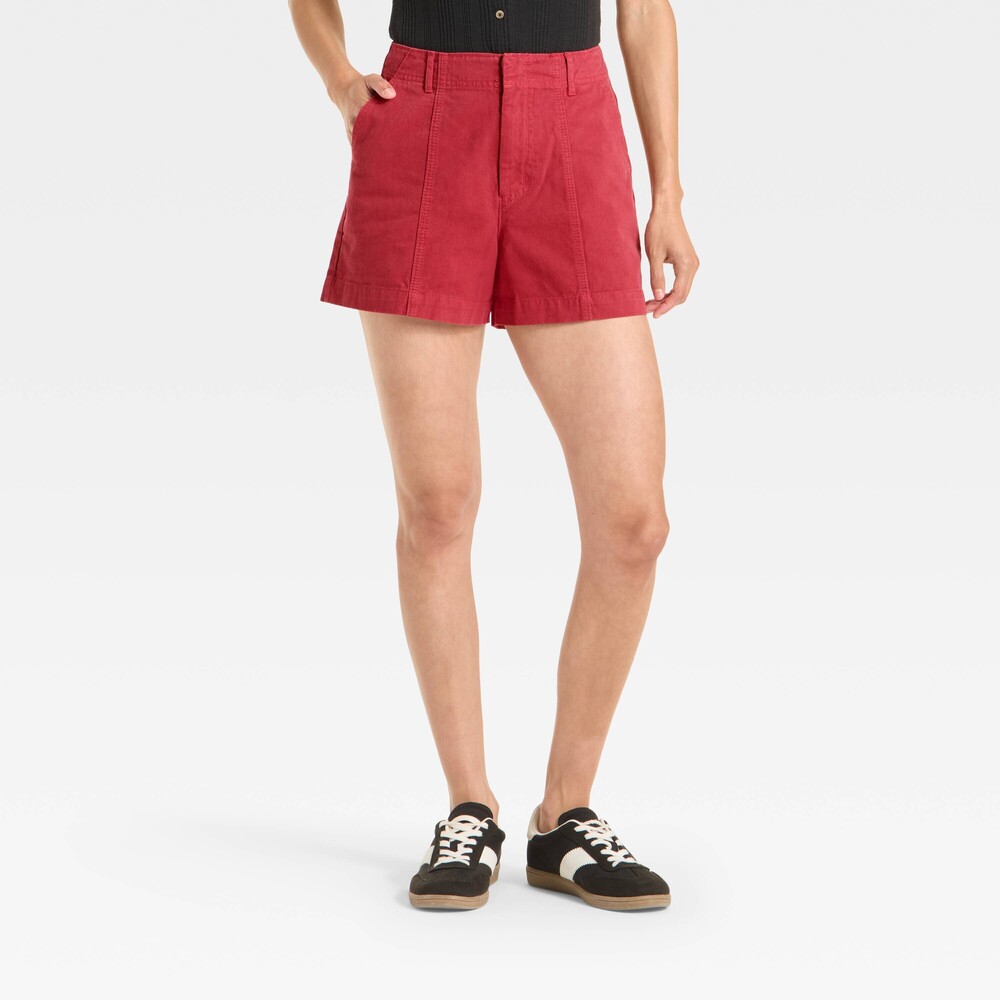 Universal Thread Women’s High Rise Trouser Shorts Red  NEW! Size 8, 12, or Jr 17